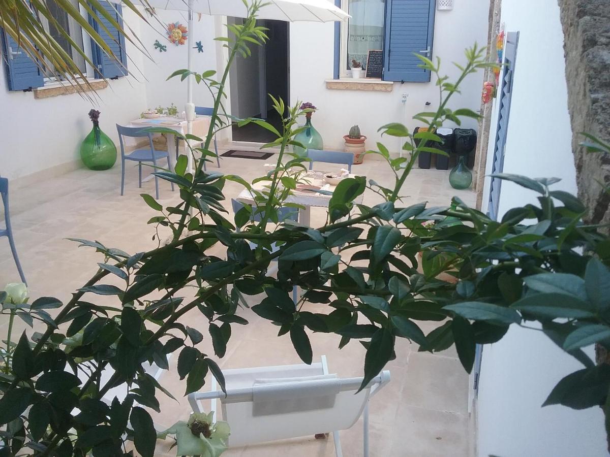 Li Curti B&B Melissano Eksteriør billede